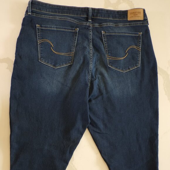 Levi’s Signature Mid-Rise Skinny Jeans 👖– Dark Blue Size 20L (W35 L32) - Picture 3 of 6